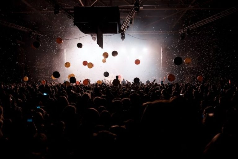 Location Factors - people near stage