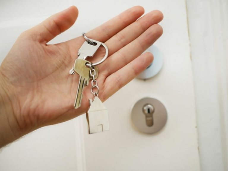 Real Estate Markets - keys on hand